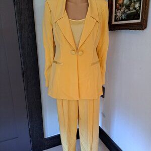 Studio by Jimmy Gamba 3 Piece Yellow Silk Tuxedo Pantsuit Size 8 New with Tag
